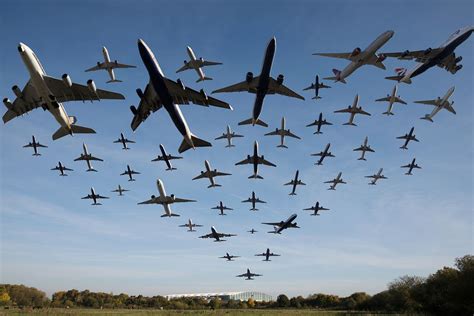 airplanes in air right now.